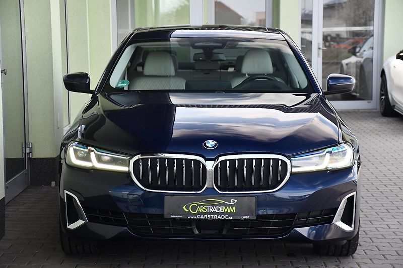 BMW Řada 5 540i xD LUXURY HUD LASER TAŽNÉ - fotka 9 z 46
