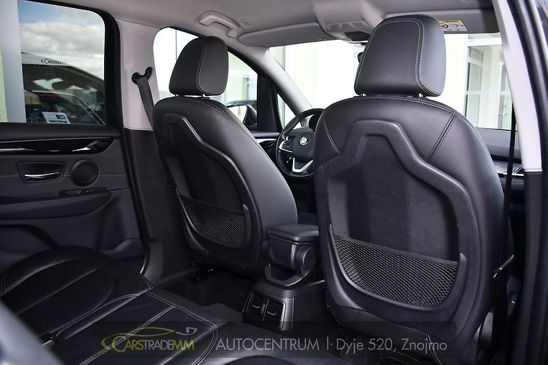 BMW Řada 2 216d GRAND TOURER TAŽNÉ 7MÍST - fotka 18 z 54