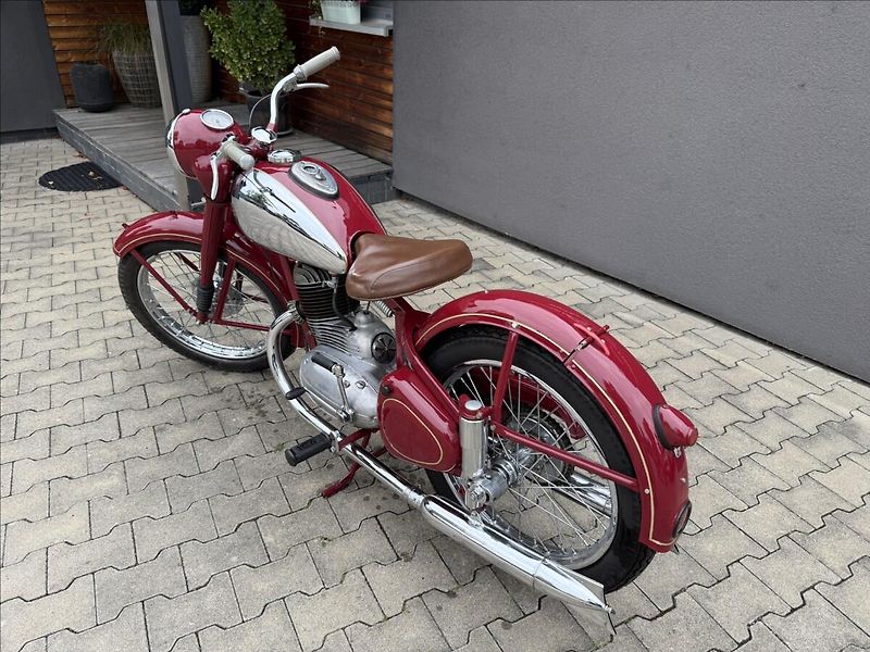 Jawa 250 Pérák - fotka 3 z 10