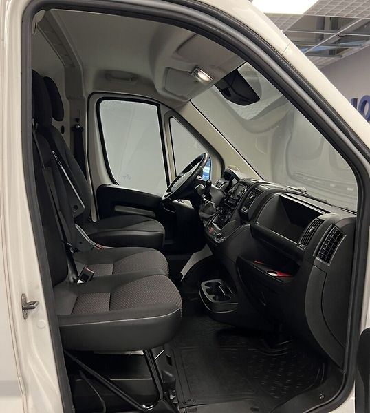 Citroën Jumper 2,2 BlueHDI S&S L1H1 - fotka 7 z 13