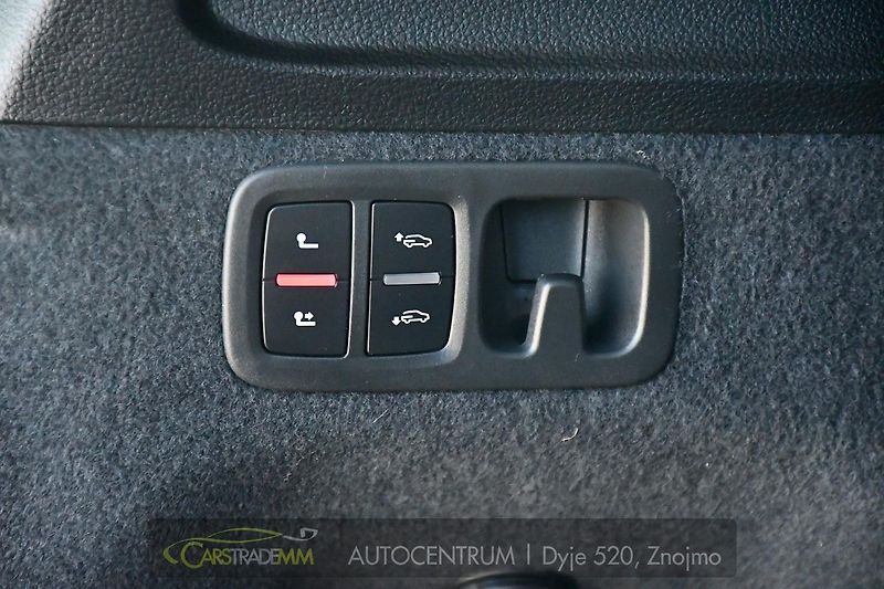 Audi SQ7 4.0TFSI V8 FACELIFT MATRIX - fotka 52 z 61