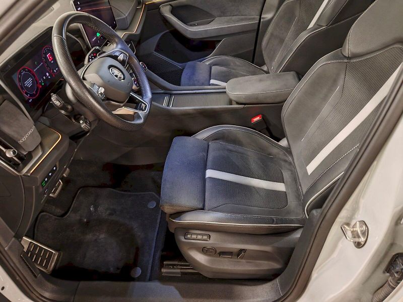 Škoda Kodiaq (2024) 2.0 TDI 142 kW DSG 4x4 Sportli - fotka 19 z 28