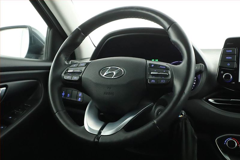 Hyundai i30 (2022) 1.5 T-GDI MHEV, ČR,1.maj - fotka 8 z 20