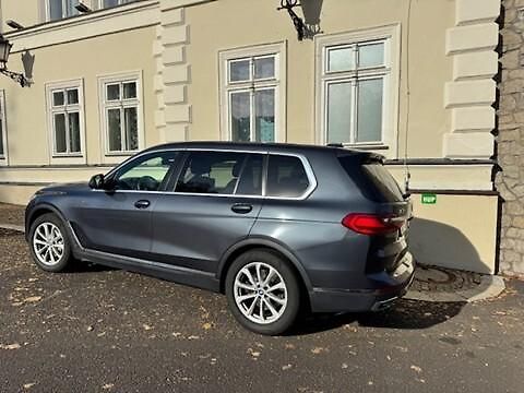 BMW X7 3.0 /195kW - fotka 2 z 12