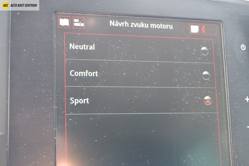 Renault Mégane GRANDTOUR 1.6TCE- 205k GT SPOR - fotka 56 z 65