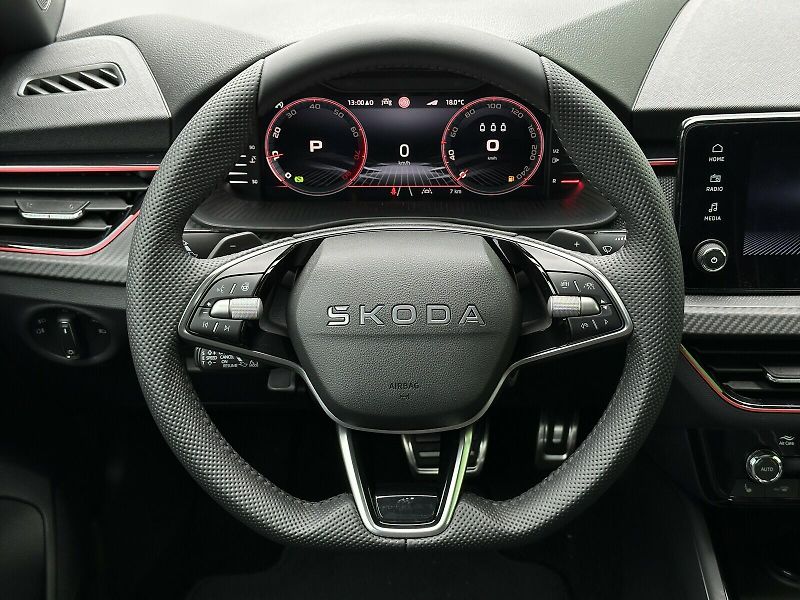 Škoda Kamiq 1.0TSi DSG Monte Carlo 116PS M - fotka 22 z 46