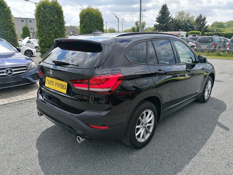 BMW X1 (2020) 18D 110kw X-Drive ČR LED - fotka 4 z 25