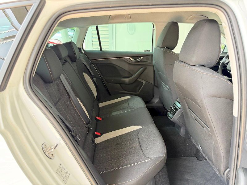 Škoda Scala (2025) Top Selection 1.5 TSI / 110 kW - fotka 23 z 27