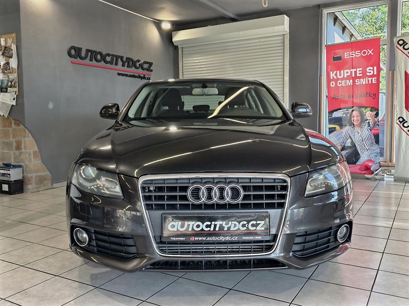 Audi A4 2.0 TDi BIXENONY, PDC - fotka 2 z 19