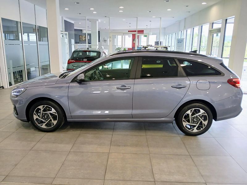 Hyundai i30 (2026) 1.0 T-GDI GO Czech! - fotka 4 z 17