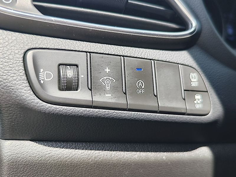 Hyundai i30 1.0 T-GDI/88kW Comfort - fotka 24 z 28