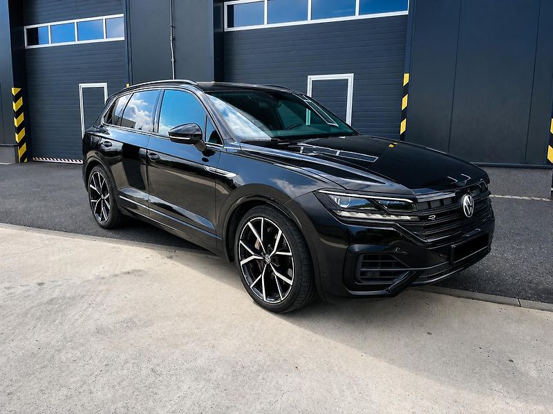 Volkswagen Touareg (2024) R eHybrid 3.0 V6 TSi, 340kW - fotka 3 z 23