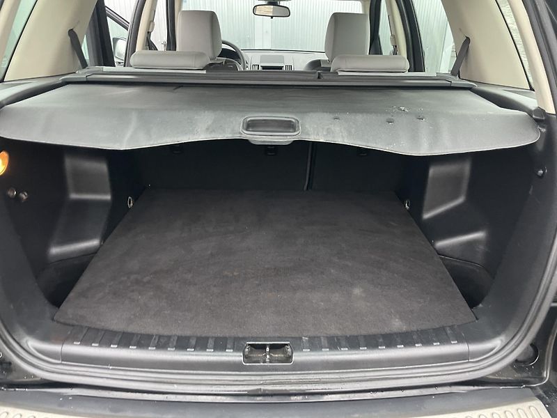Land Rover Freelander 2.2TD4 160PS 4x4 136TKM SPORT! - fotka 134 z 201