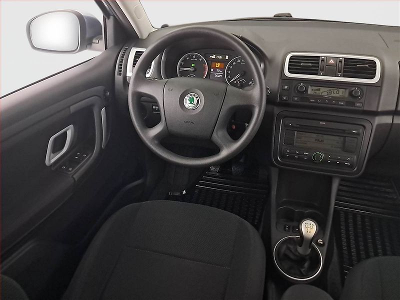 Škoda Fabia (2009) Elegance 1.6 16V, Tempomat - fotka 7 z 17