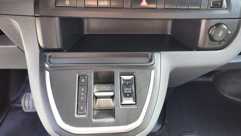 Opel Vivaro e, L2, 75kWh - fotka 17 z 22