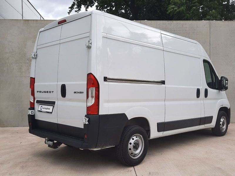 Peugeot Boxer (2025) FG 3000 L2H2 BHDi 140k MAN6 - fotka 5 z 9