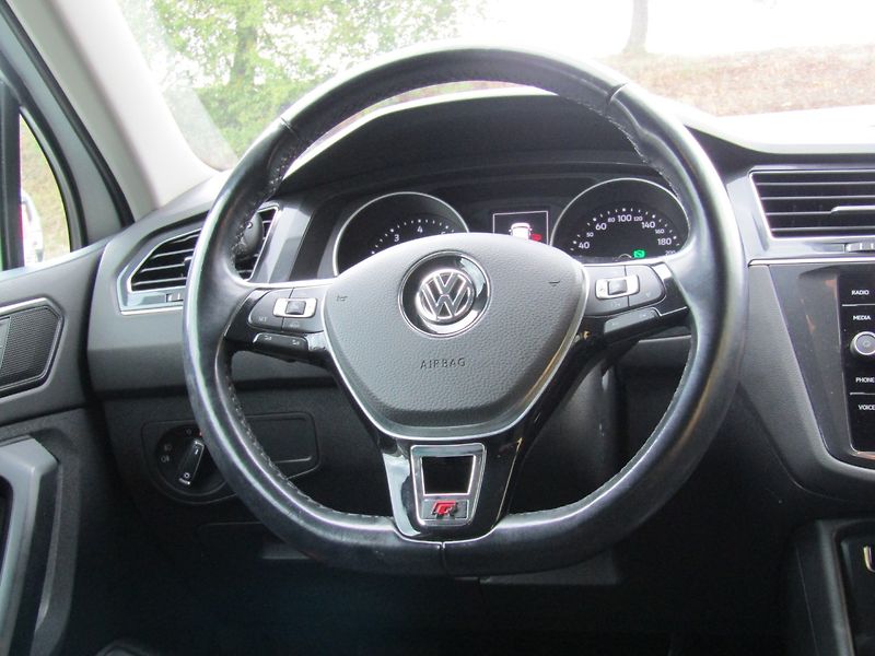 Volkswagen Tiguan (2017) 1.4 TSI 110kW DSG R-Line - fotka 16 z 43