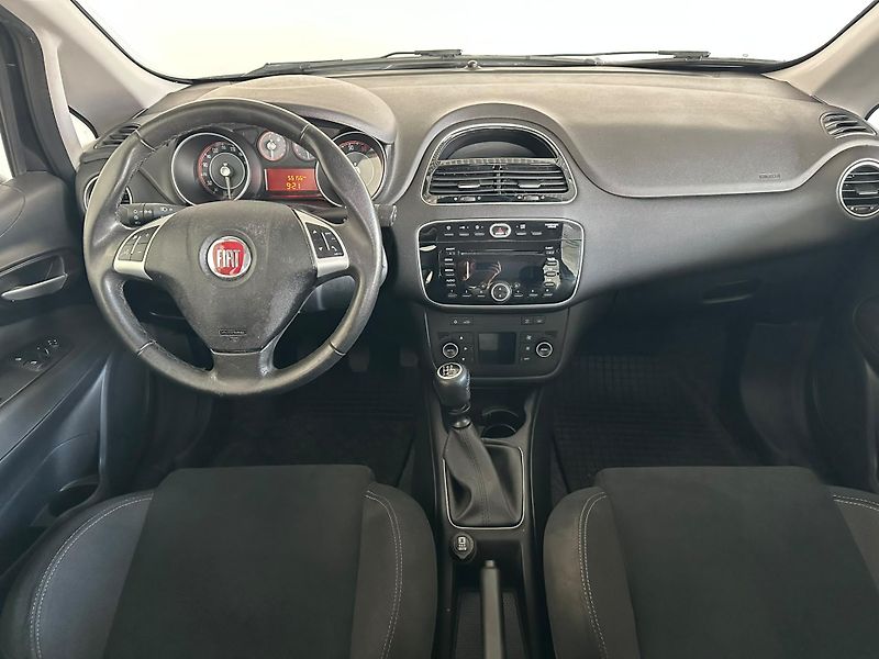 Fiat Punto 1.4i,ČR - fotka 7 z 15