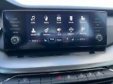 Škoda Octavia (2023) com. 2.0TDi! ČR+1. maj! TAŽNÉ! - náhled 27