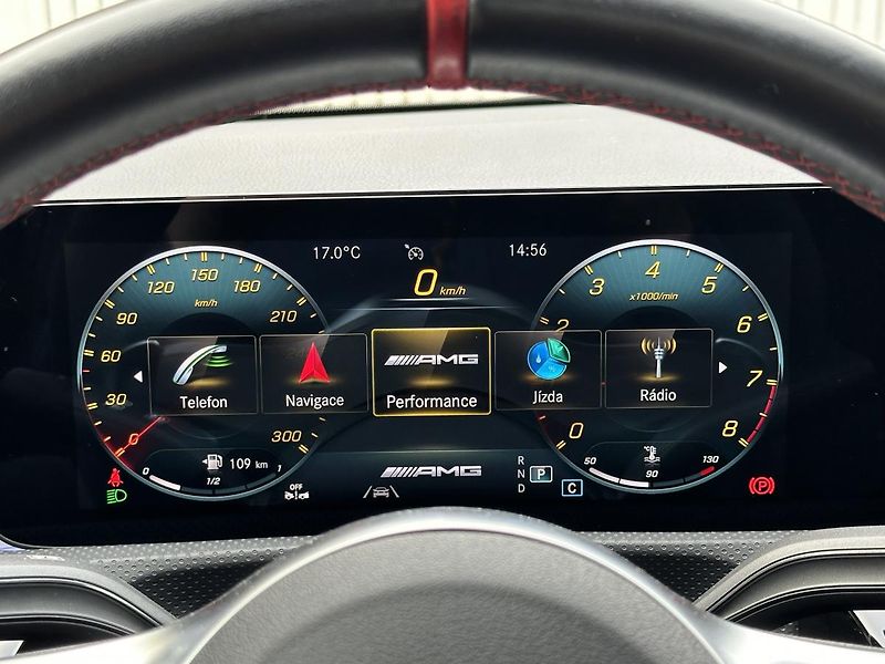 Mercedes-Benz Třídy A A 45AMG-S-4M-ČR-PERFORM - fotka 17 z 38