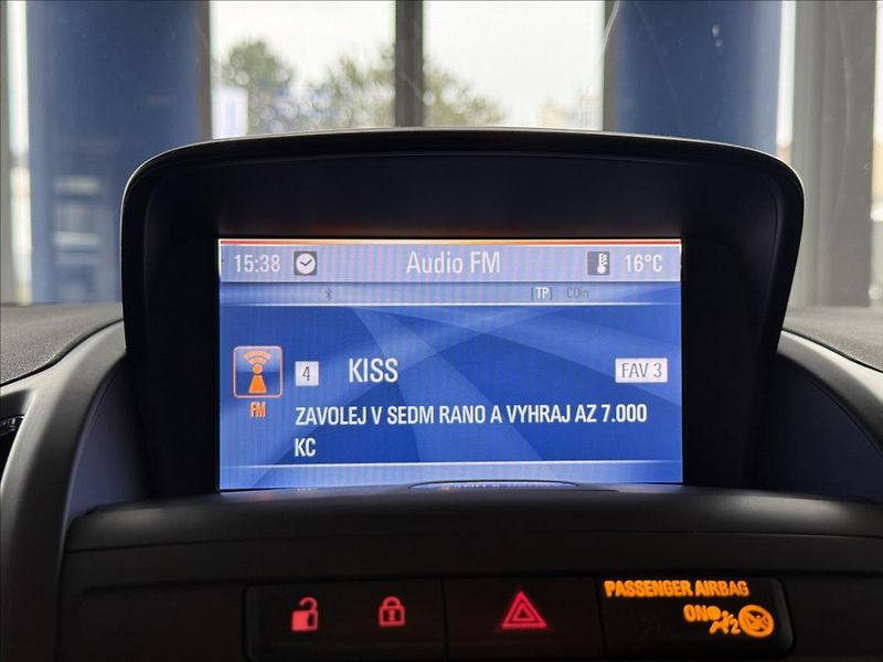Opel Zafira 2,0   96kW,SERVISKA,2.SADA ALU - fotka 15 z 23