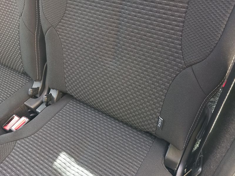 Citroën C4 Picasso (2010) 1,6HDi SERVISKA NAVI  NOVÁ STK - fotka 13 z 34
