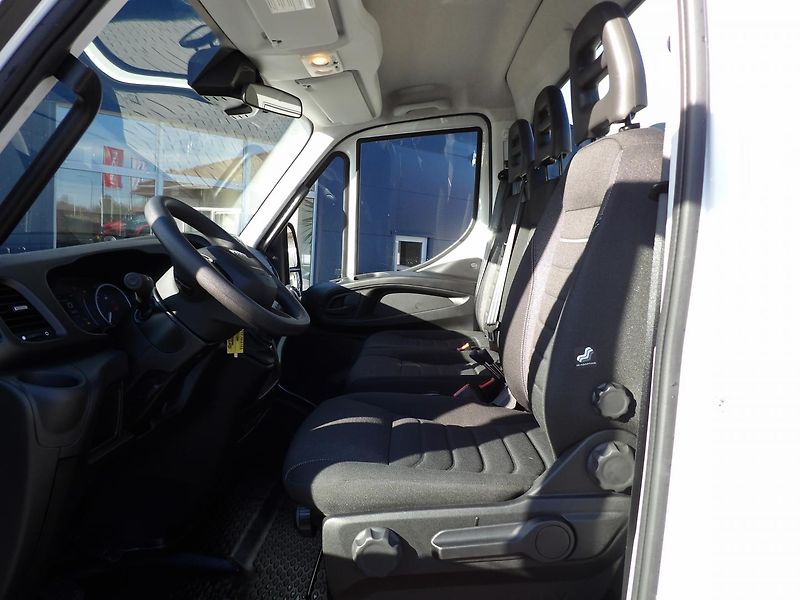 Iveco Daily (2026) 7C18, hákový nosič kontejnerů  - fotka 21 z 22