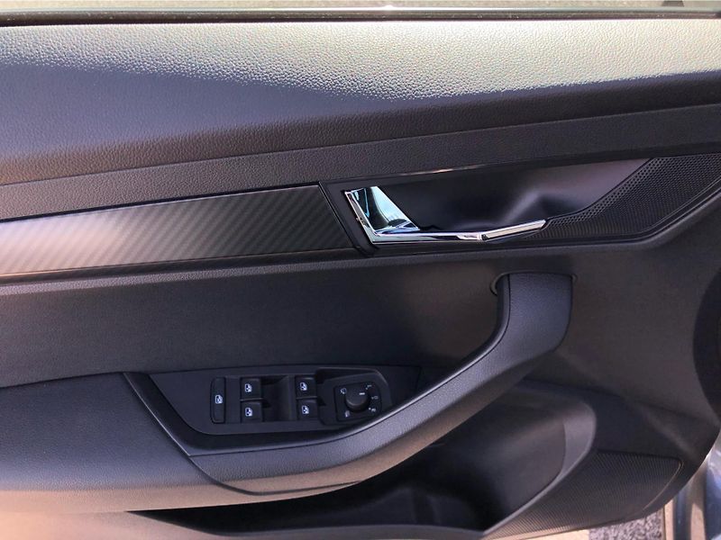 Škoda Karoq Sportline 1.5 TSI DSG - fotka 15 z 30