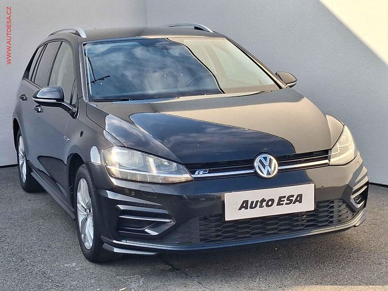 Volkswagen Golf (2020) 2.0 TDi, R-Line, DSG, navi - fotografie inzerátu