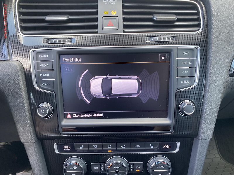 Volkswagen Golf (2013) 2.0 TDi VII, Navi, bixen - fotka 18 z 18