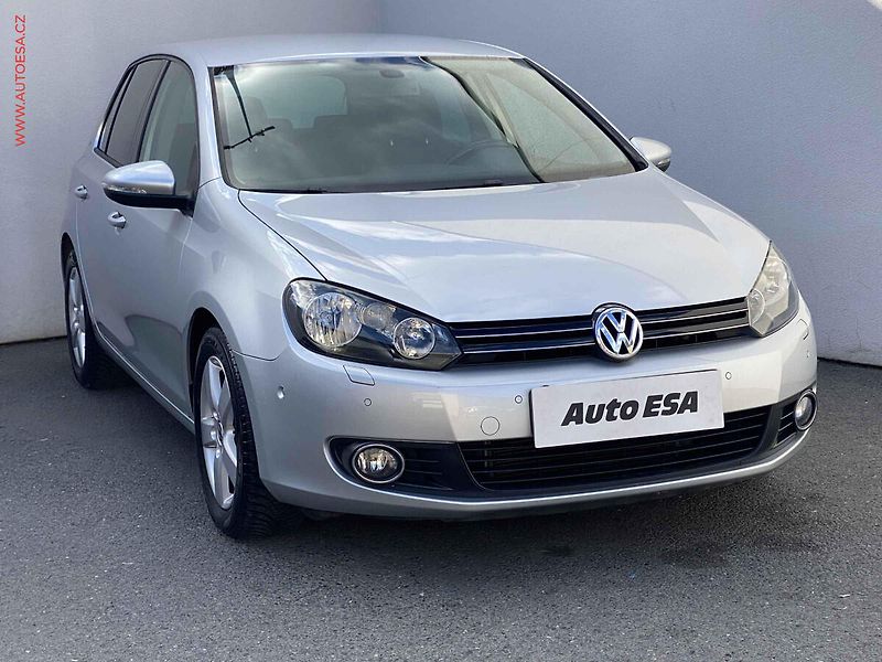 Volkswagen Golf (2011) 1.4 16V, Team, navi, kamera - fotografie inzerátu