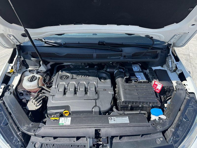 Volkswagen Touran (2017) Comfortline 2.0 TDI 110kW DSG - fotka 32 z 40