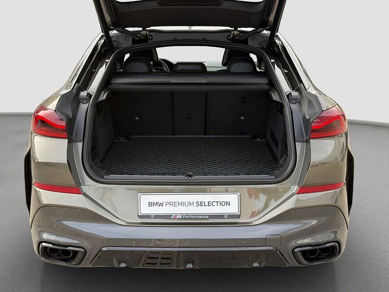 BMW X6 M50i - fotka 19 z 20