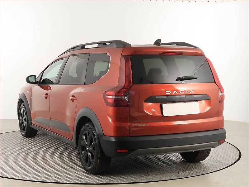 Dacia Jogger (2023) 1.0 TCe, Serv.kniha, Navi - fotka 4 z 17