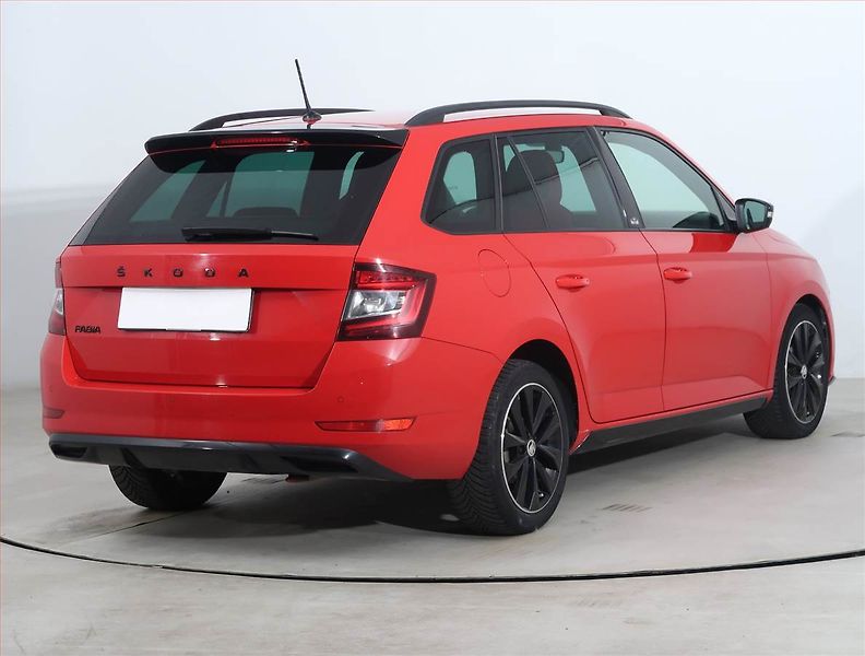 Škoda Fabia (2021) Monte Carlo 1.0 TSI - fotka 5 z 21