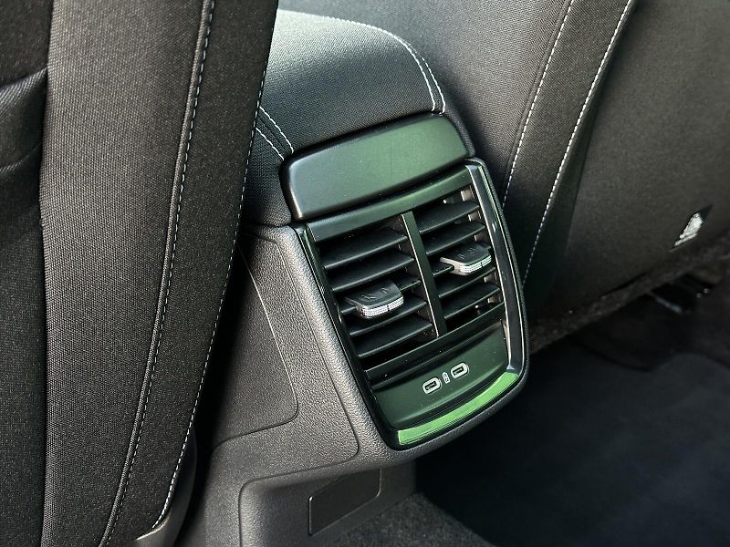 Škoda Scala 1.0TSi DSG 116PS Monte Carlo M - fotka 39 z 43