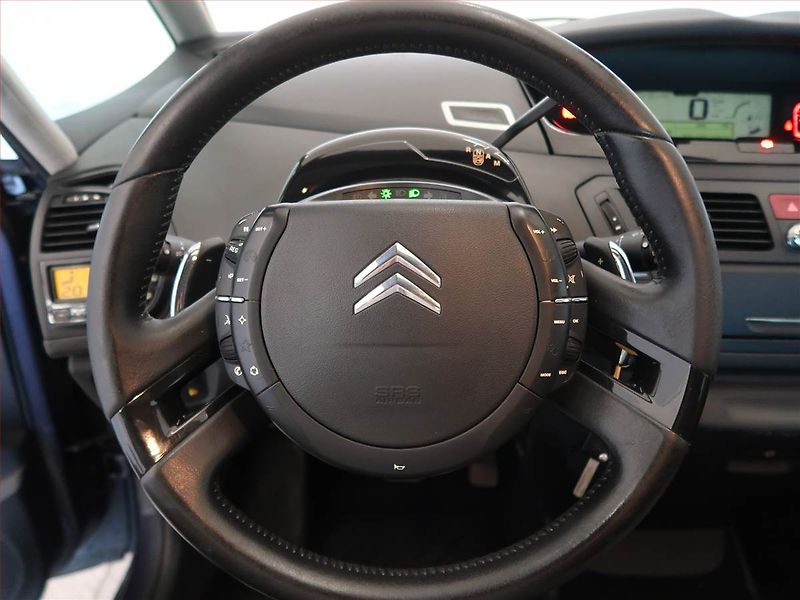 Citroën C4 Picasso (2010) Exclusive 2.0 HDi 135, Automat - fotka 13 z 14