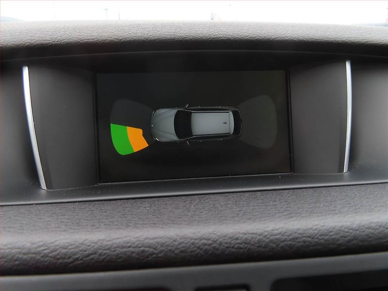BMW X1 (2014) xLine xDrive18d, 4X4 - fotka 21 z 21