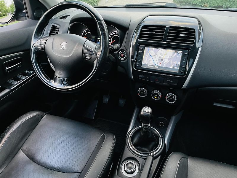Peugeot 4008 1.8HDI 4x4 VÝHŘEV KAMERA TAŽNÉ - fotka 24 z 47