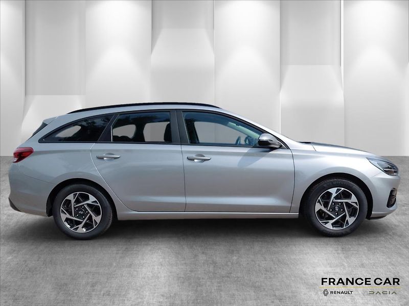 Hyundai i30 1,0   1.0 T-GDi Smart - fotka 4 z 24