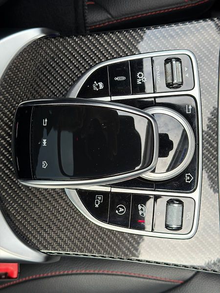 Mercedes-Benz Třídy C C 43 AMG - fotka 27 z 32