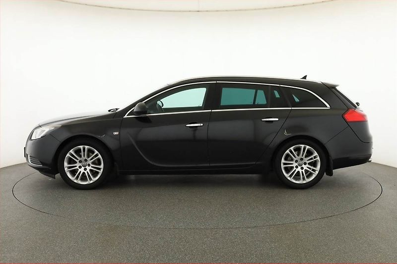 Opel Insignia (2010) 2.0 CDTI, nová STK, Tažné - fotka 3 z 17
