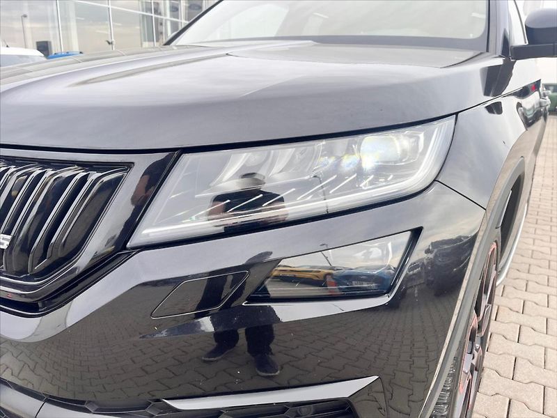 Škoda Kodiaq 2,0 BiTDI RS Challenge DSG 4x4 - fotka 9 z 39
