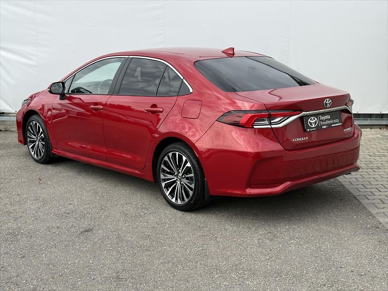 Toyota Corolla 1,8 Style, Hybrid - fotka 4 z 19
