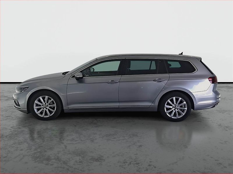 Volkswagen Passat (2021) Elegance 2.0 TDI - fotka 3 z 17