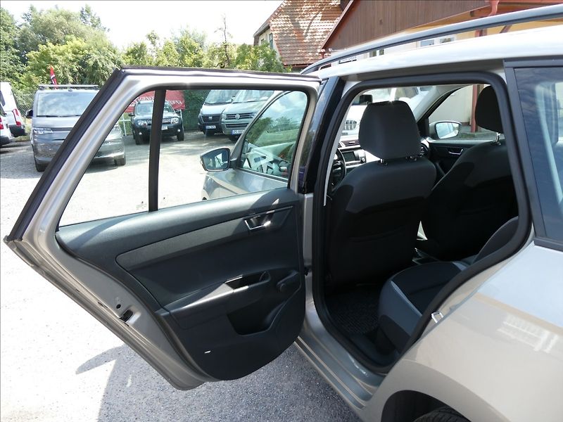 Škoda Fabia 1,4 TDi 66kW 2.majitel,servisk - fotka 21 z 44