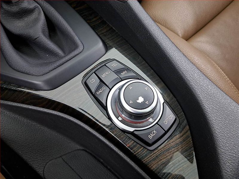 BMW X1 (2012) xDrive23d, 4X4, Automat, Navi - fotka 15 z 20