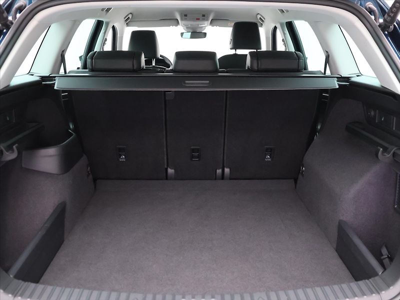 Škoda Kodiaq 2,0 TDI 147kW L&K 4x4 DSG DPH - fotka 10 z 41