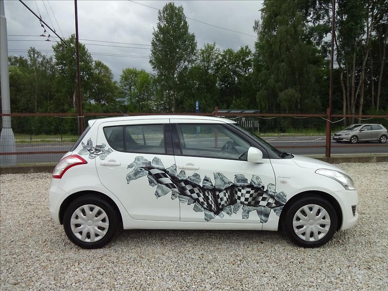 Suzuki Swift 1.2i16V NOVÉ ROZVODY - fotka 7 z 47