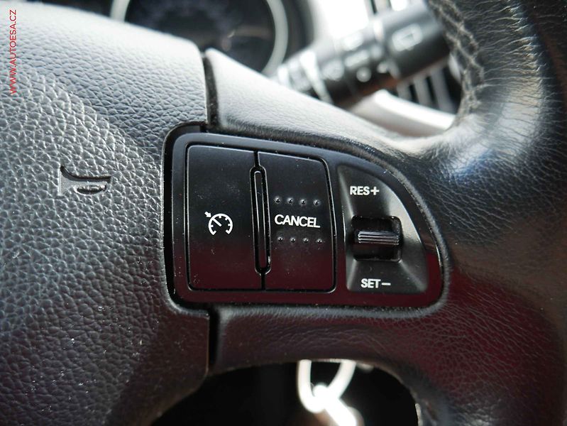 Kia Sportage (2015) 1.6GDi, 2.maj,ČR, Navi - fotka 16 z 20